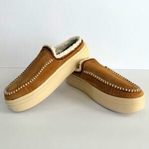 HEYDUDE Austin Lift Cozy Stitch Tan Faux Suede Lined Slip-On US 9W